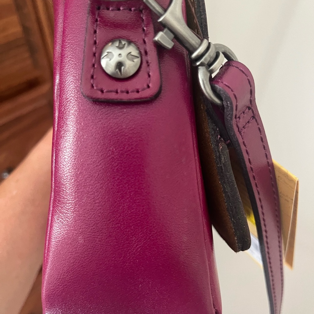 Patricia Nash Filigree Crossbody - Picture 6 of 7